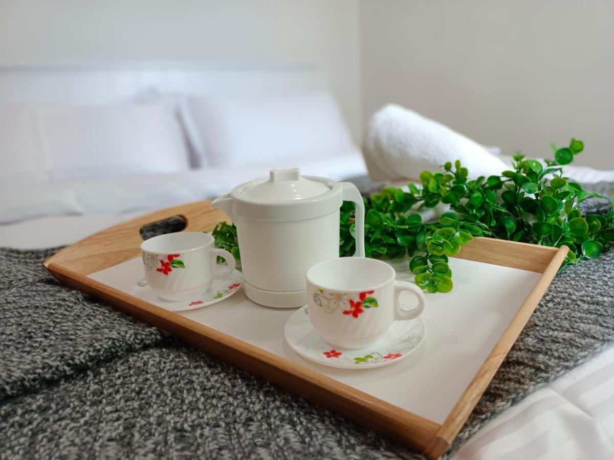 Klia Ehsan Residence Sepang Nilai Greenery 8 Pax Air-Con Buitenkant foto