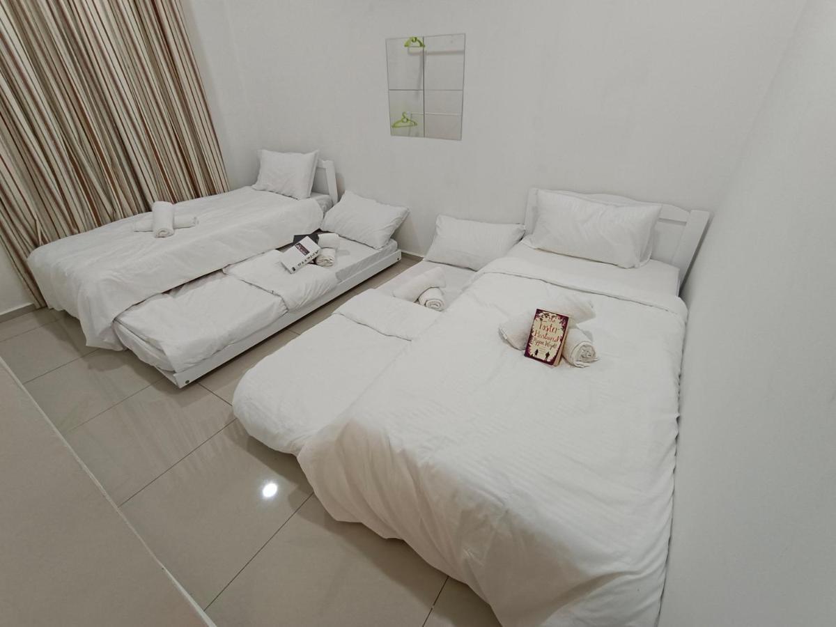 Klia Ehsan Residence Sepang Nilai Greenery 8 Pax Air-Con Buitenkant foto