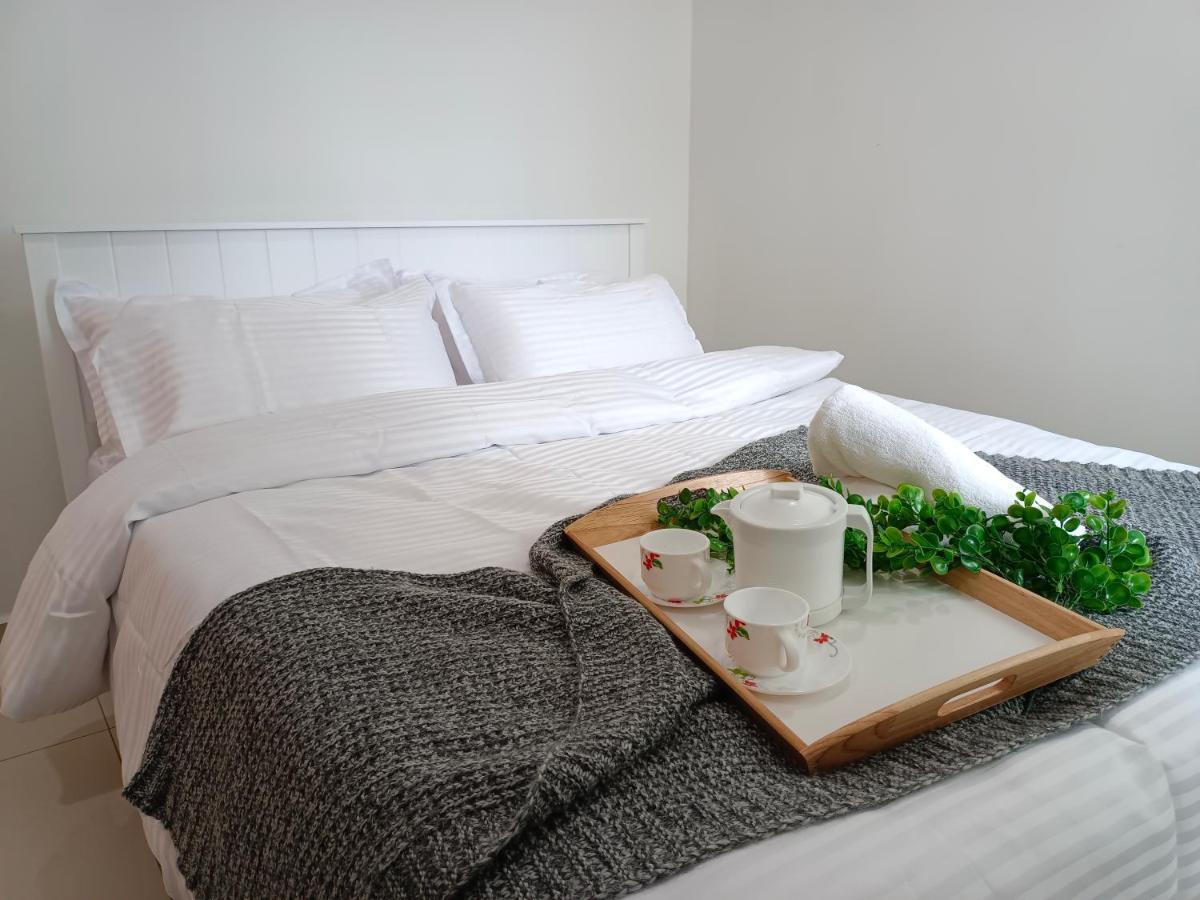 Klia Ehsan Residence Sepang Nilai Greenery 8 Pax Air-Con Buitenkant foto