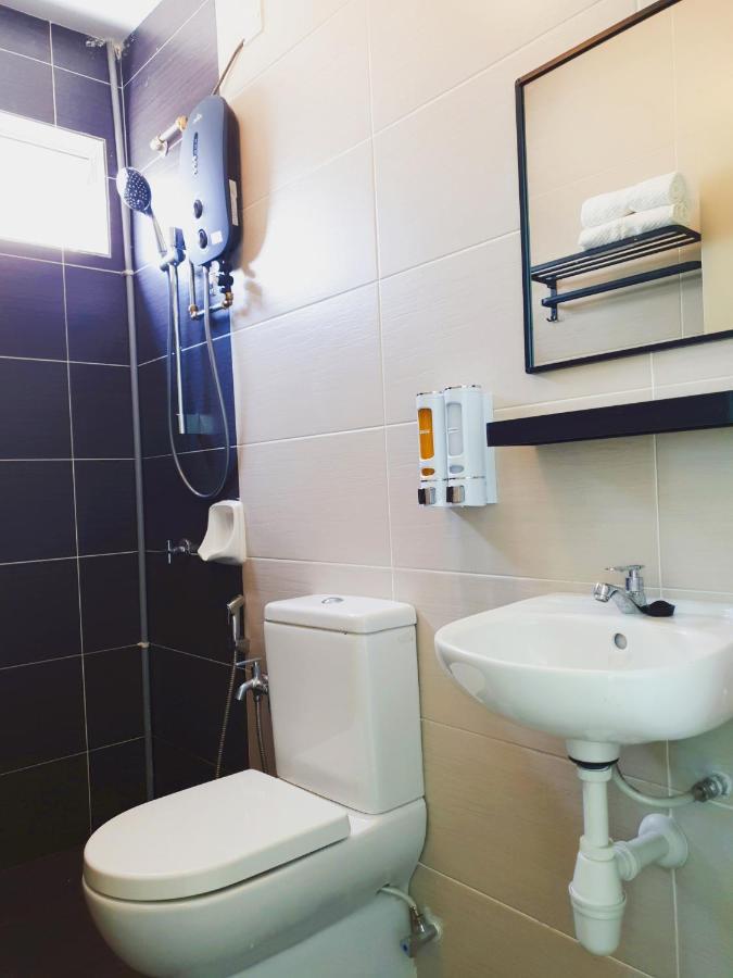 Klia Ehsan Residence Sepang Nilai Greenery 8 Pax Air-Con Buitenkant foto