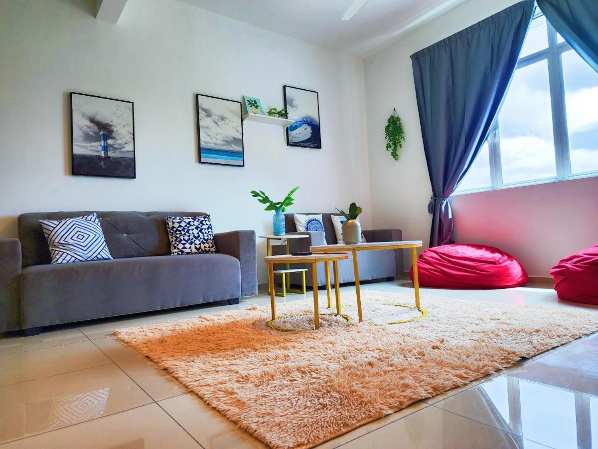 Klia Ehsan Residence Sepang Nilai Greenery 8 Pax Air-Con Buitenkant foto